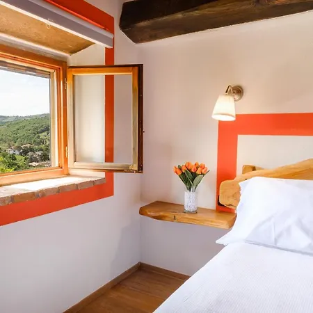 Farm stay Podere Campriano Winery Adult Only