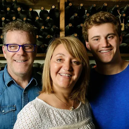 Podere Campriano Winery Adult Only ファームステイ